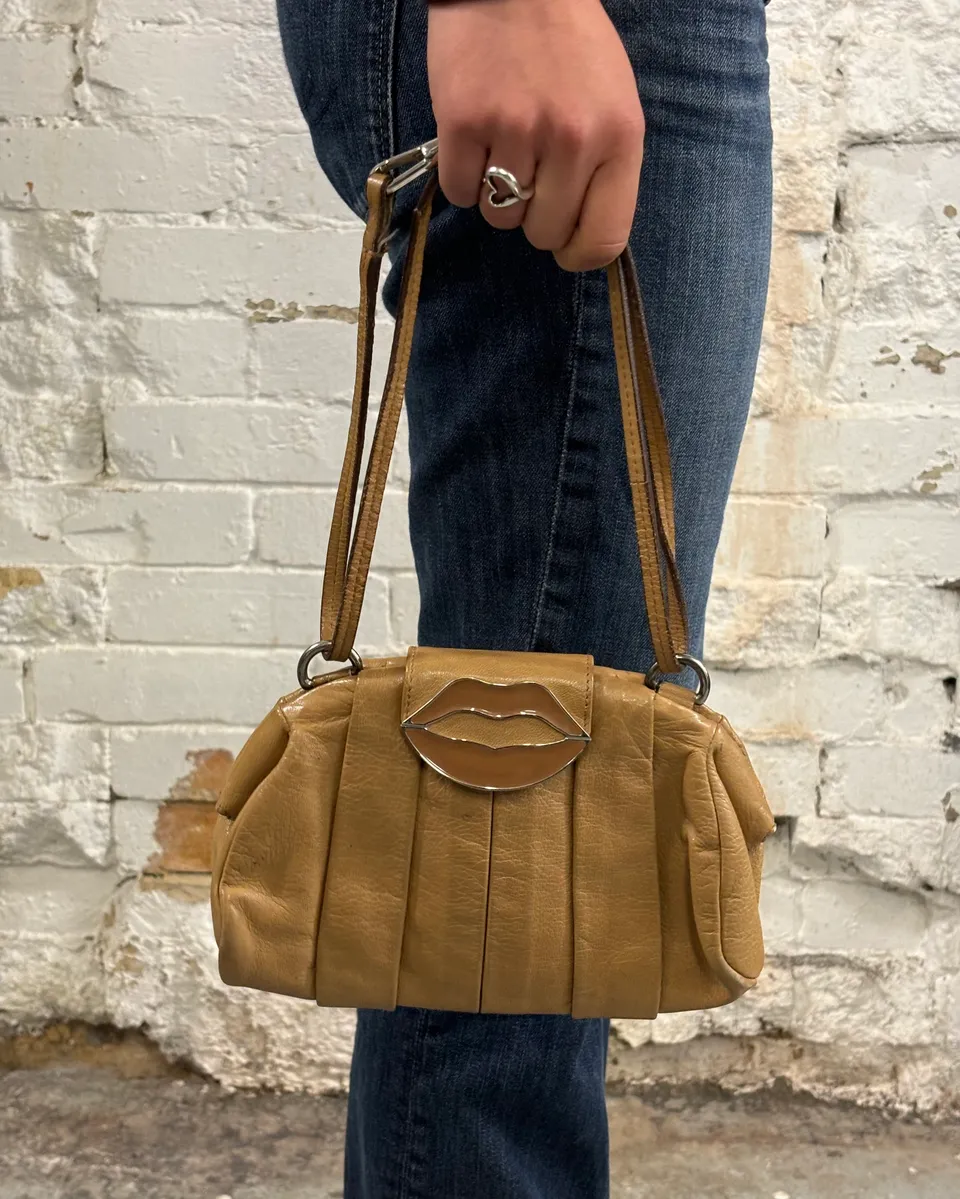 Thumb 3